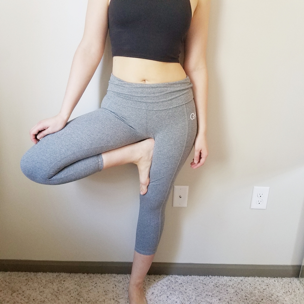 NWOT Grey Capri Leggings